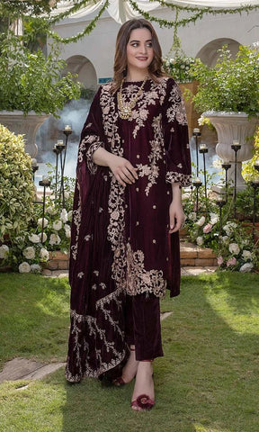 Luxury Velvet 3-Piece Embroidered with Velvet Dupatta – 955